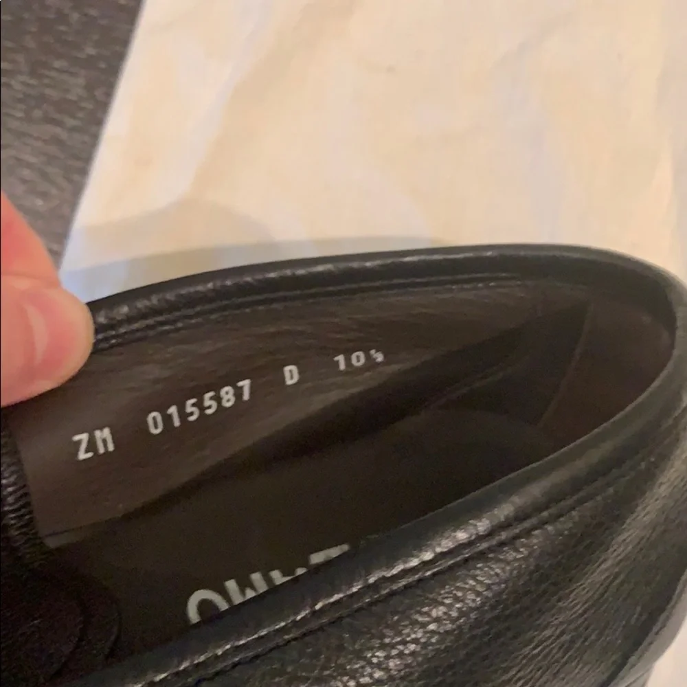 - Men’s Ferragamo black loafers‎ 10.5 size